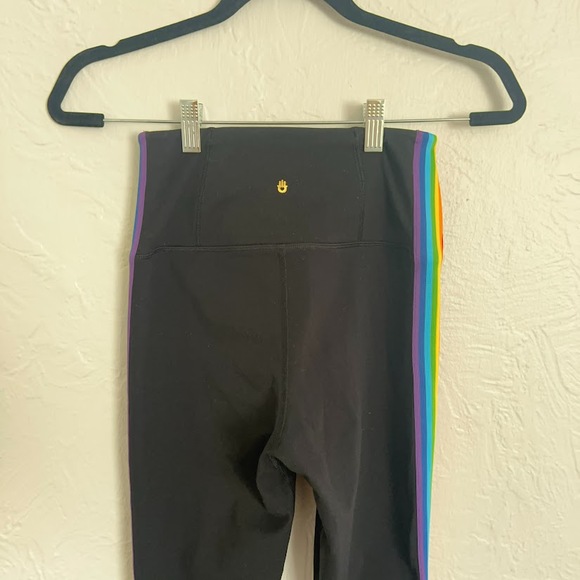 NWT Spiritual Gangster Sz M Women's Ada Black Rainbow Stripe 7/8 Leggings - Picture 2 of 9
